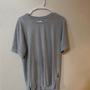 Nike Men's Yoga Light Gray Short Sleeve Tee